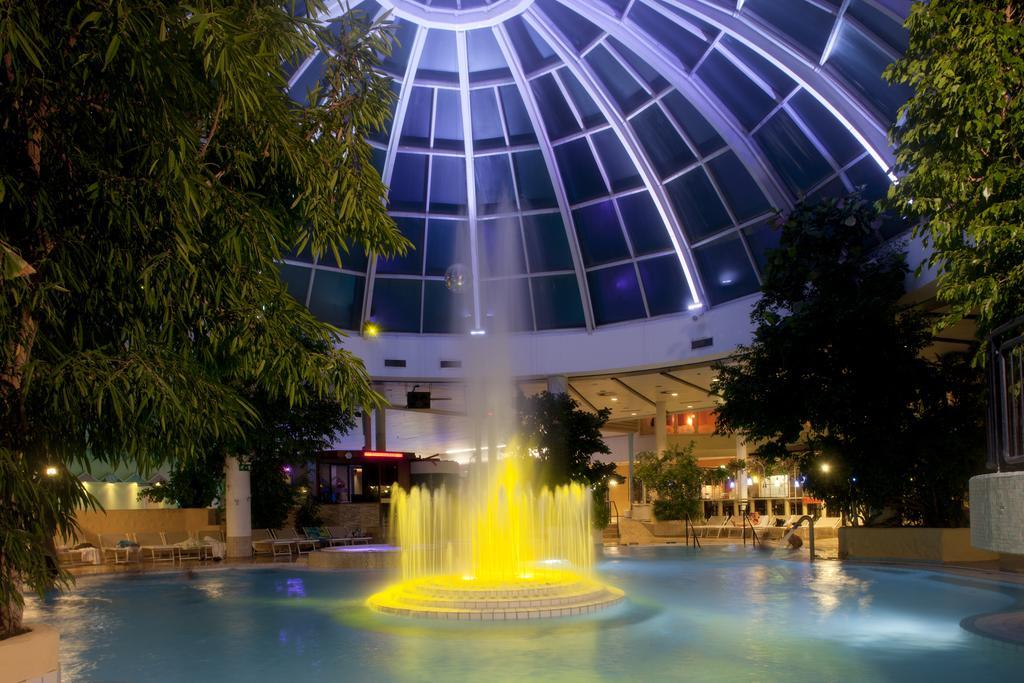 Vital Hotel Westfalen Therme Wellness Resort & Spa Bad Lippspringe Exteriör bild