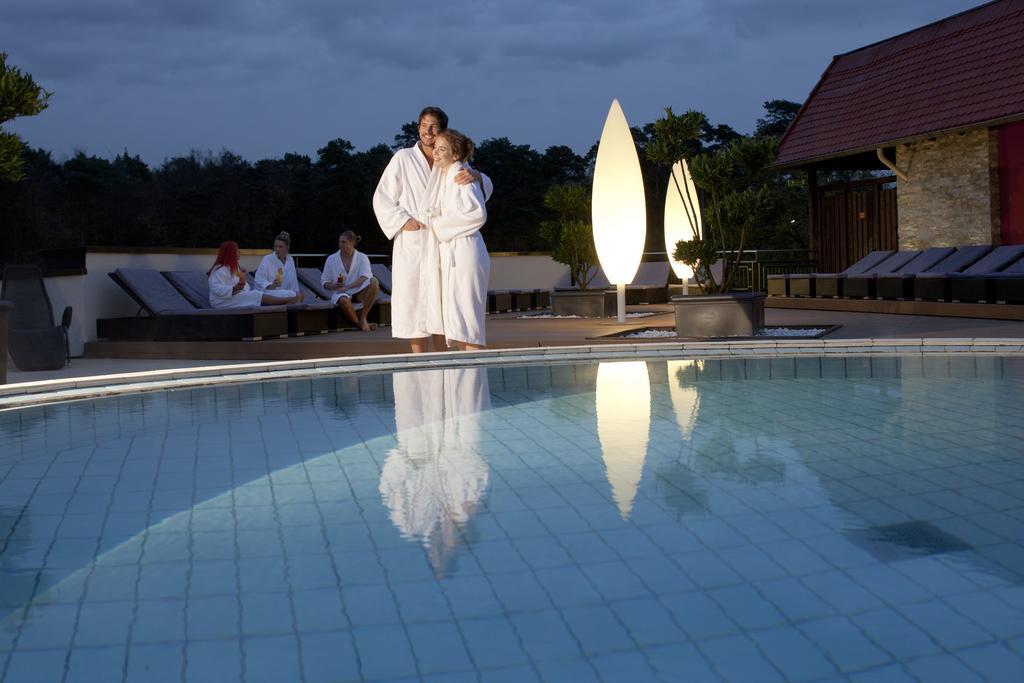 Vital Hotel Westfalen Therme Wellness Resort & Spa Bad Lippspringe Exteriör bild