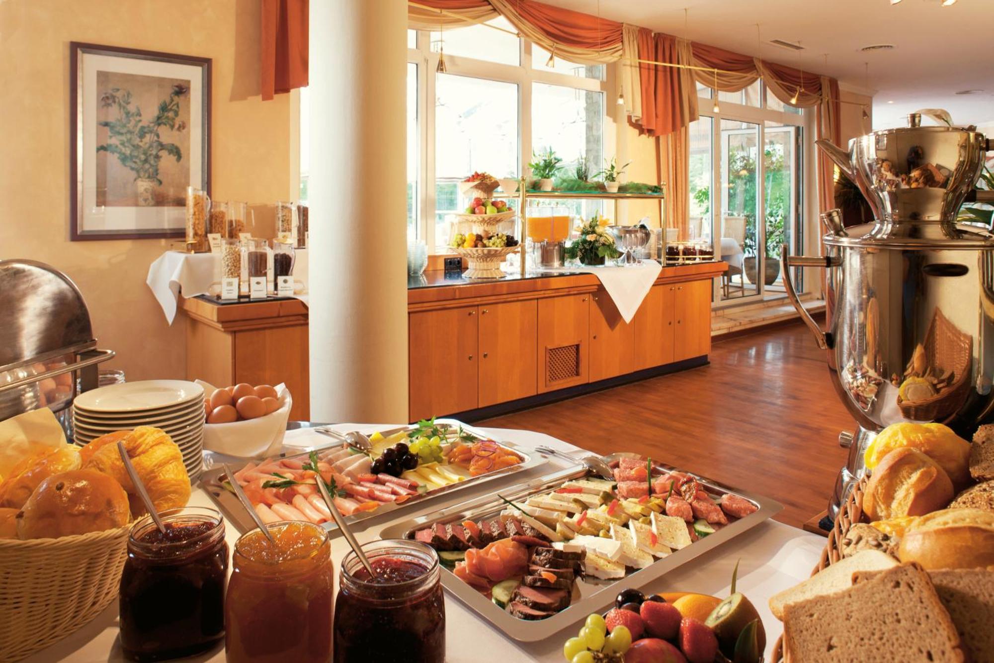 Vital Hotel Westfalen Therme Wellness Resort & Spa Bad Lippspringe Exteriör bild