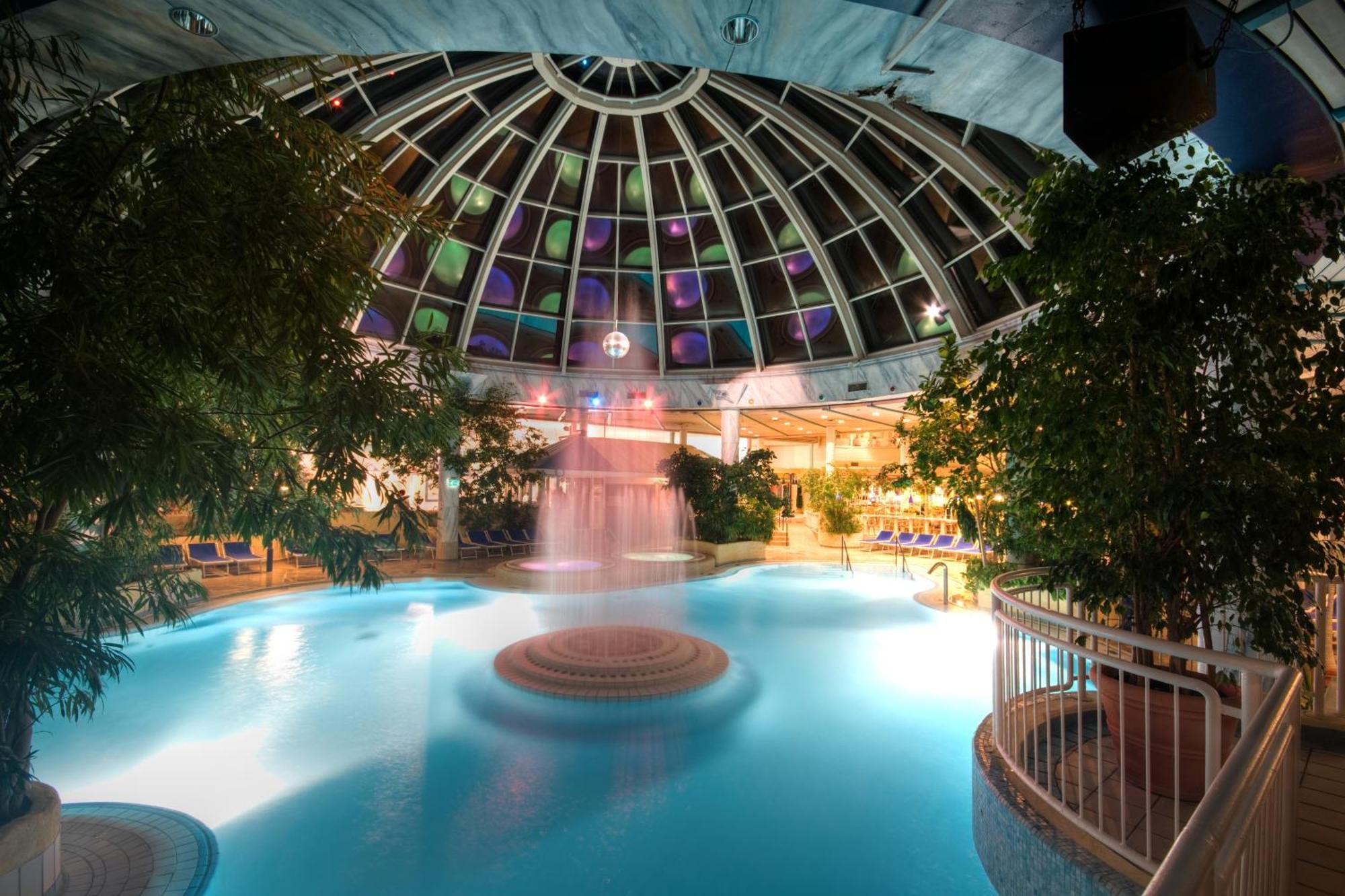 Vital Hotel Westfalen Therme Wellness Resort & Spa Bad Lippspringe Exteriör bild