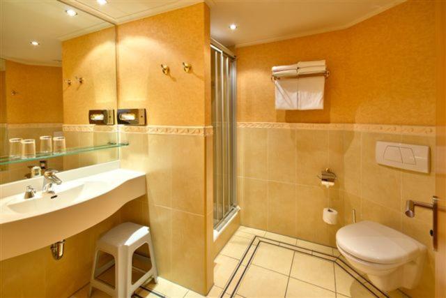 Vital Hotel Westfalen Therme Wellness Resort & Spa Bad Lippspringe Exteriör bild